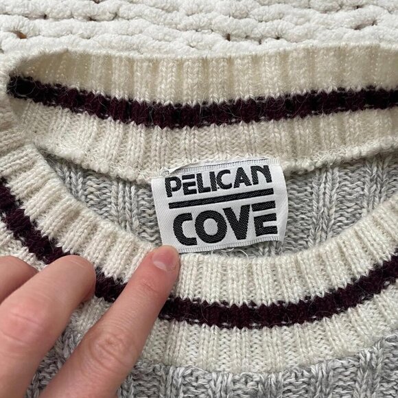 Men's Grey Vintage Sweater With White/Red Cuffs - Size Small - Picture 2 of 5